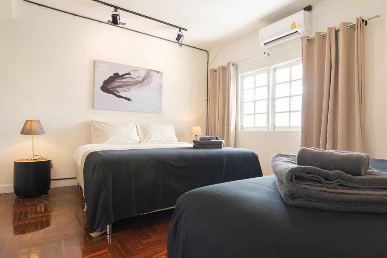 Mini-Me Hubs, Charm Suites & Pool In Old City Chiang Mai Eksteriør billede